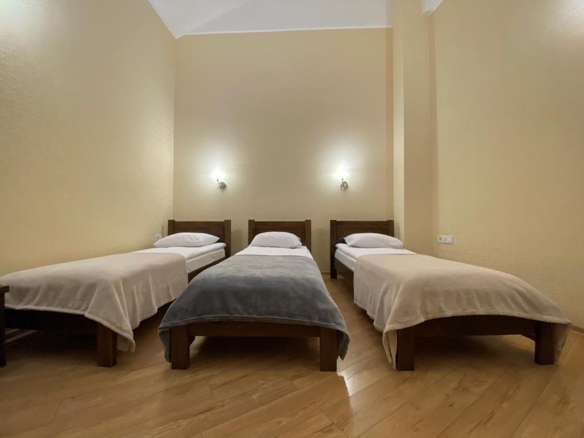 Passage Hotel Тернопил Екстериор снимка