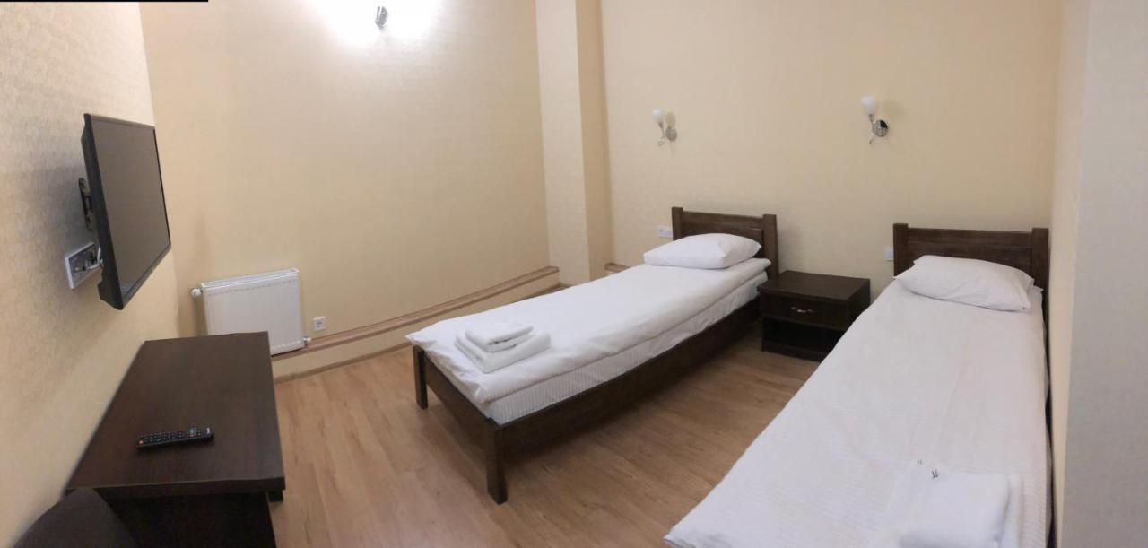 Passage Hotel Тернопил Екстериор снимка