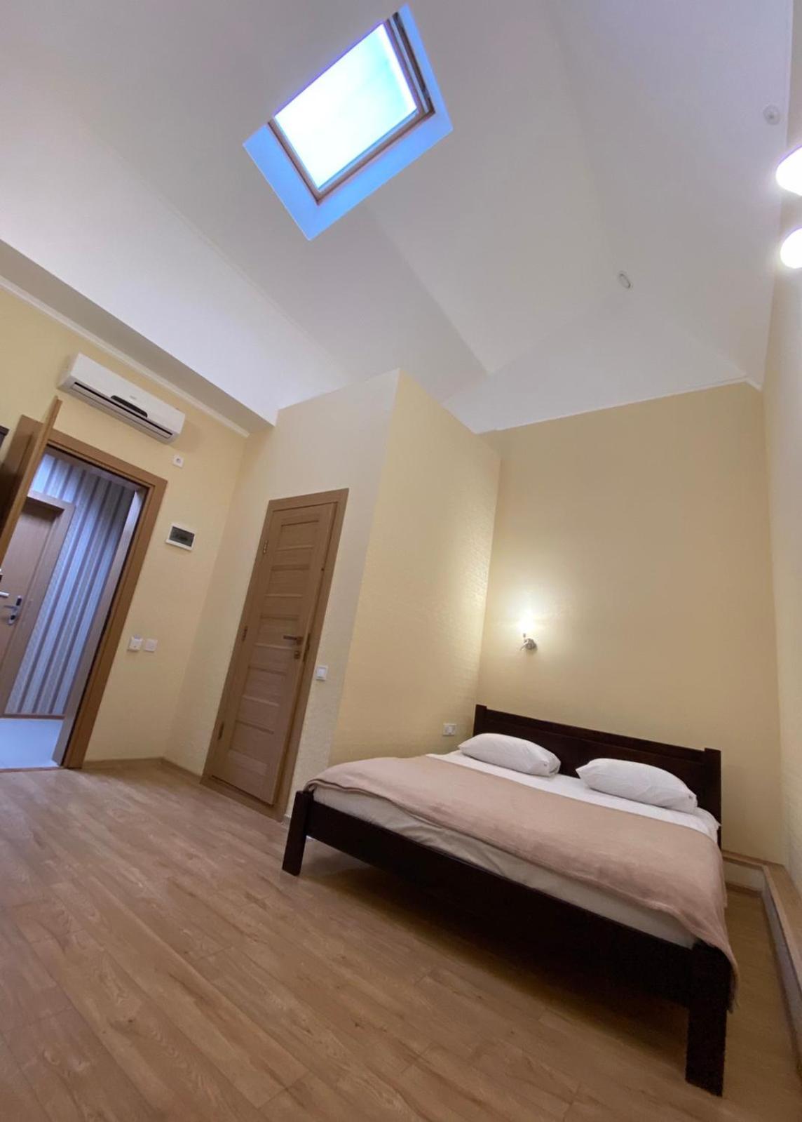 Passage Hotel Тернопил Екстериор снимка