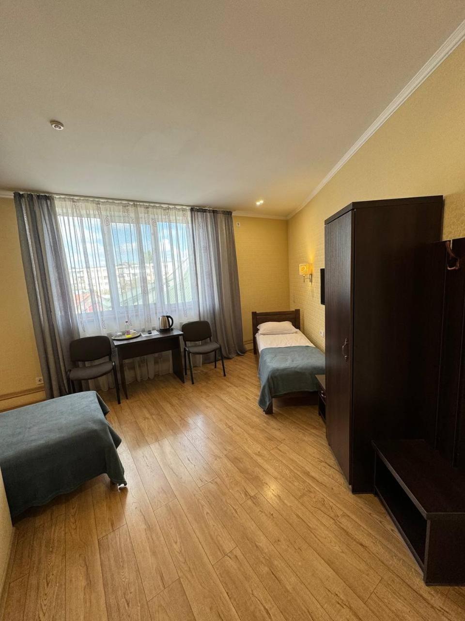 Passage Hotel Тернопил Екстериор снимка